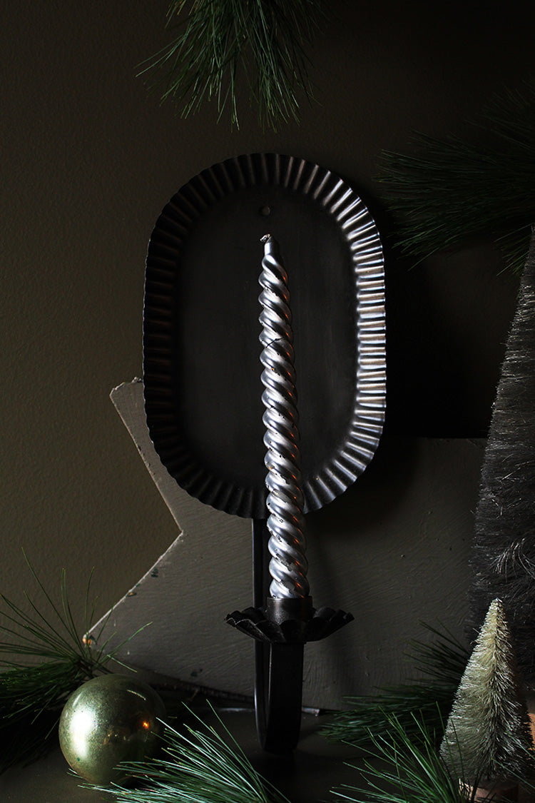 Scalloped Oval Sconce