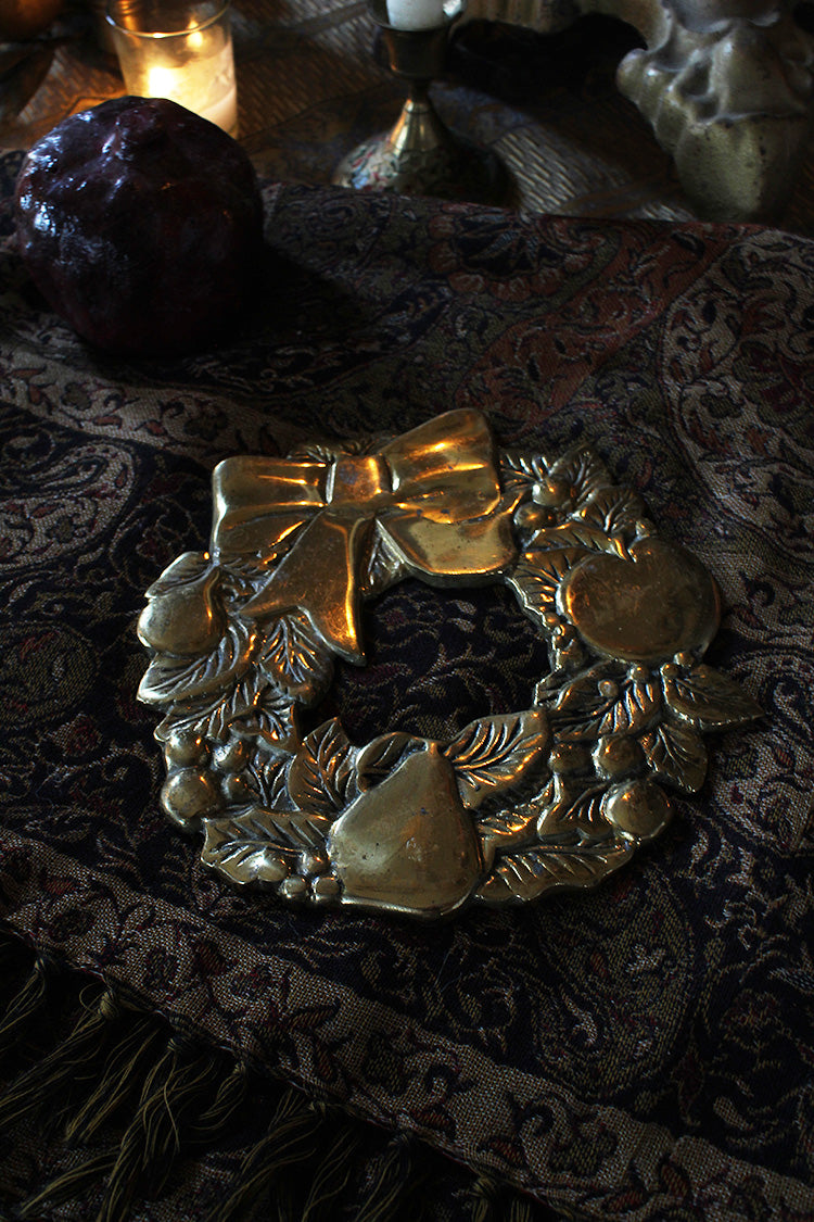 Wreath trivet