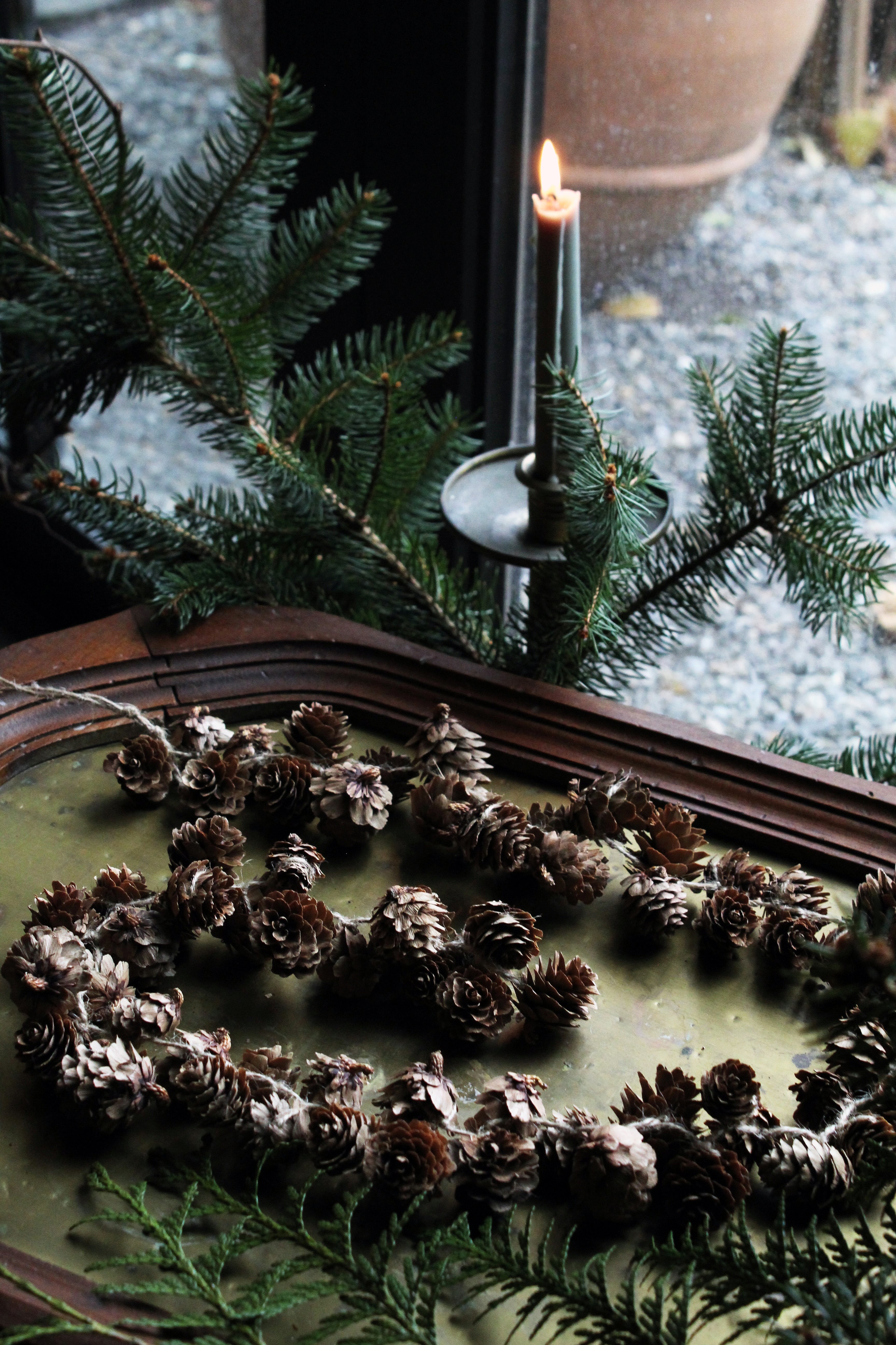 LARIX CONE GARLAND NATURAL