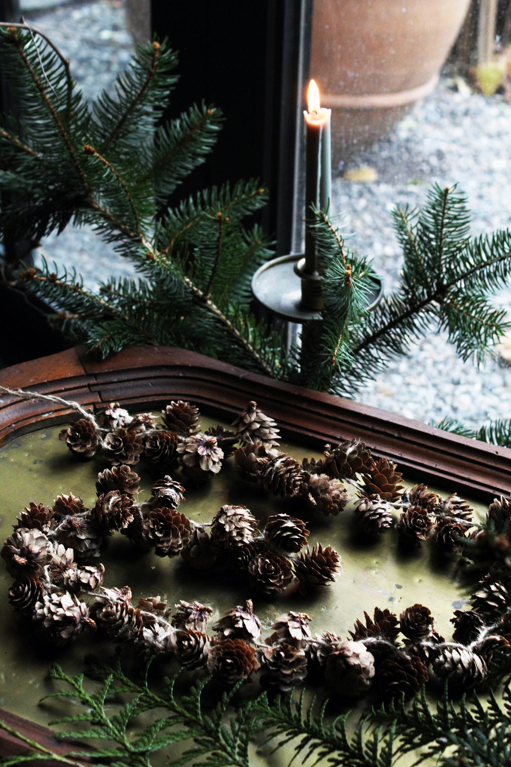 LARIX CONE GARLAND NATURAL