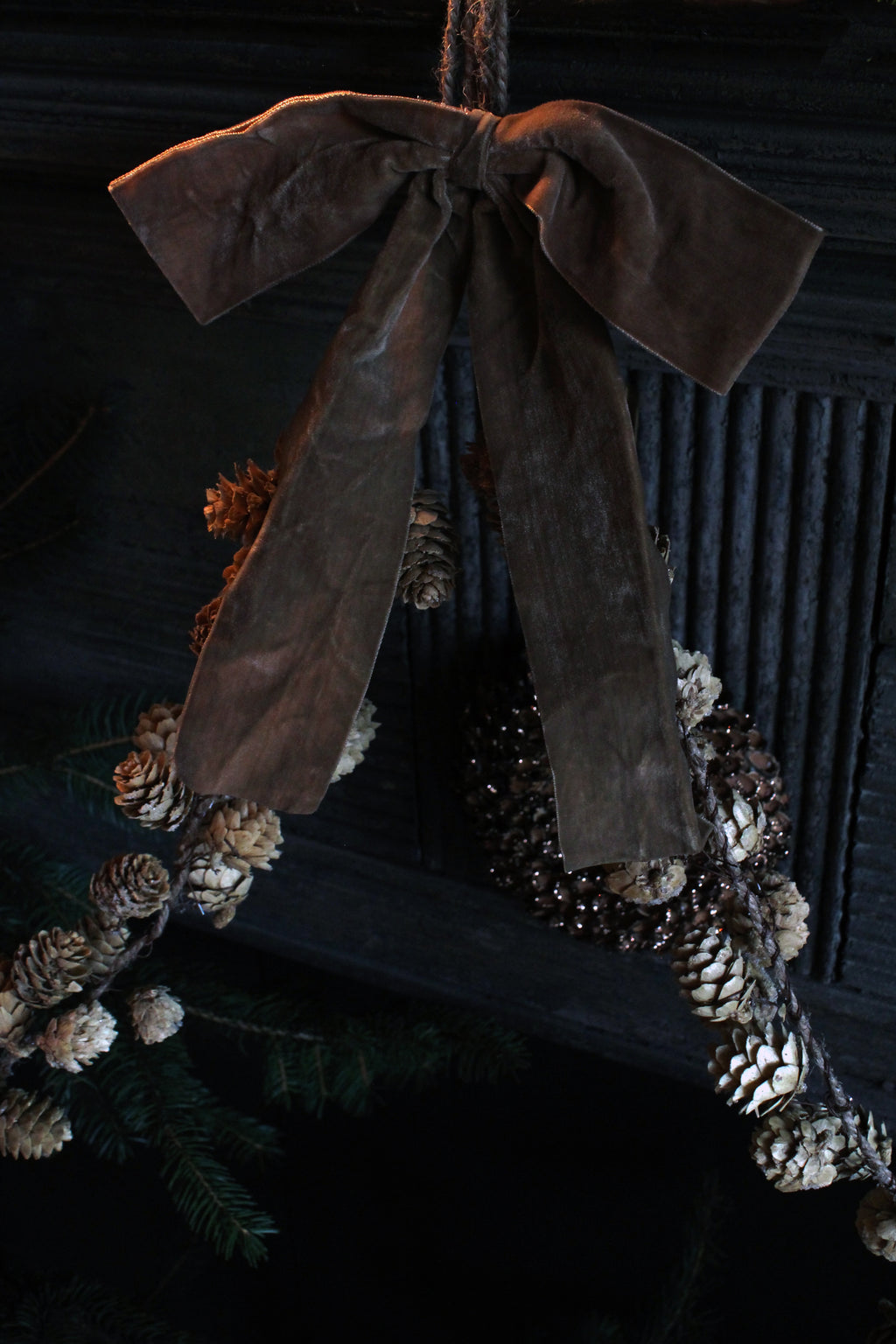 LARIX CONE GARLAND