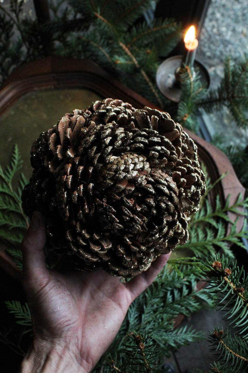 GLITTER PINE CONE BALL