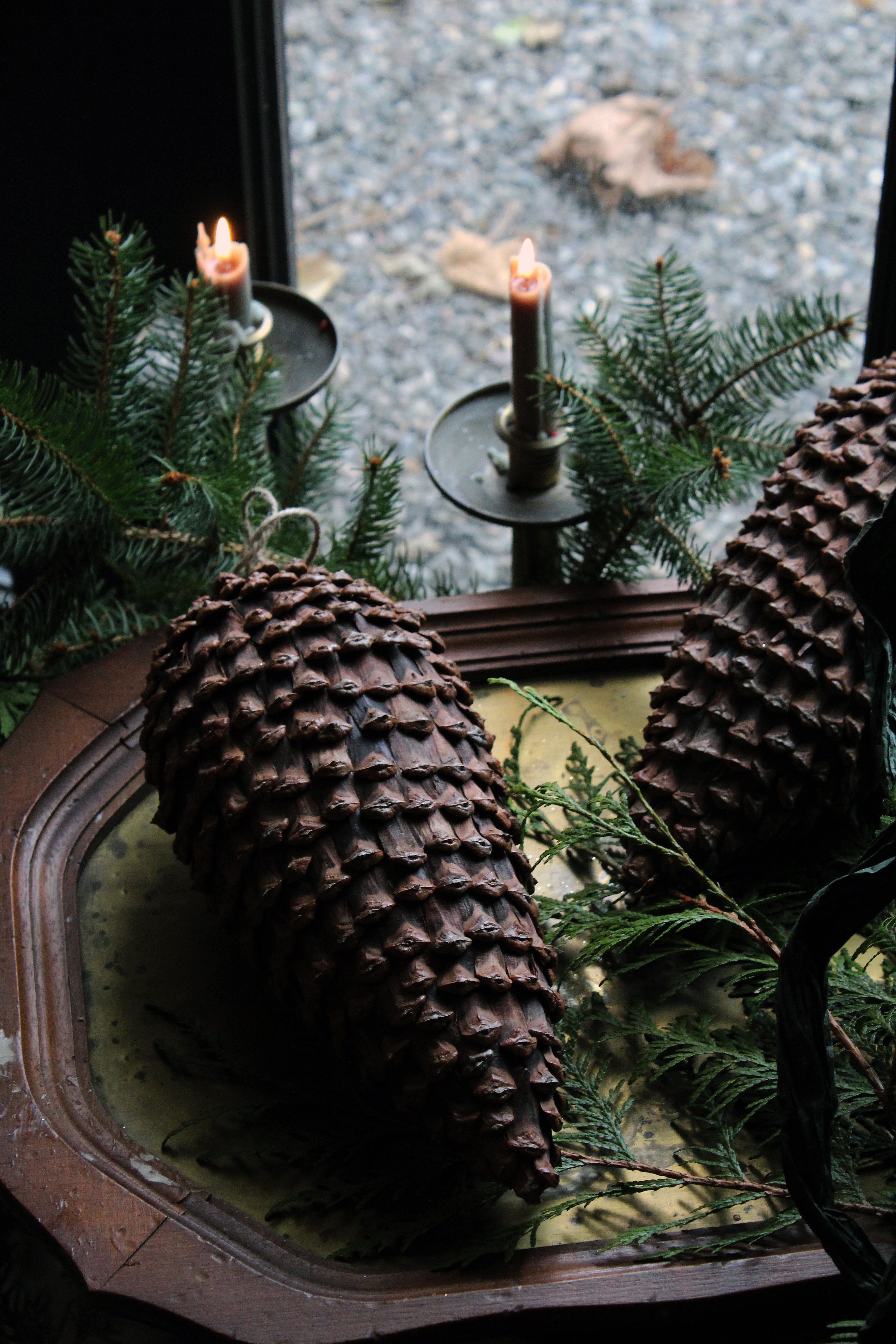 PINECONE FINIAL