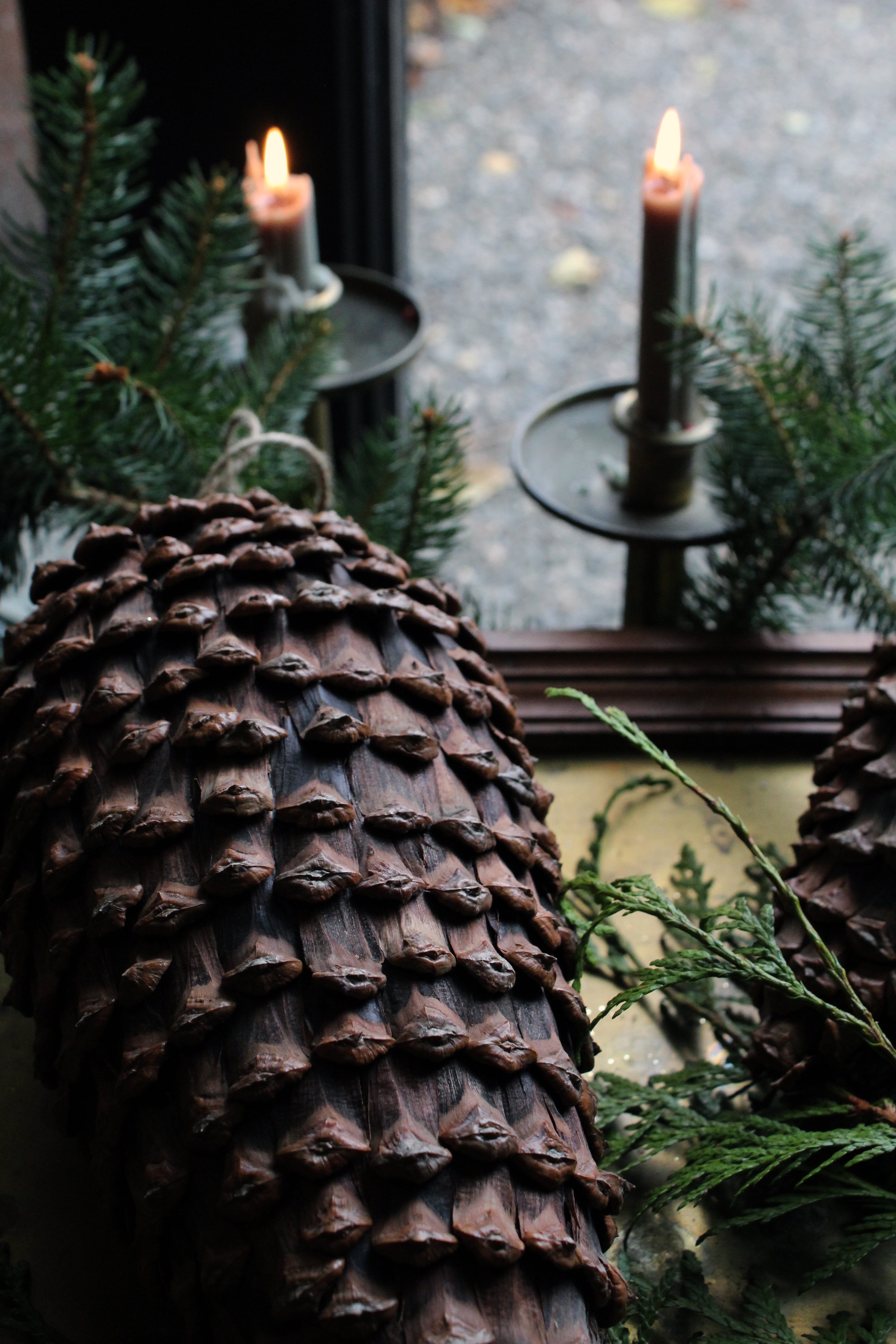 PINECONE FINIAL