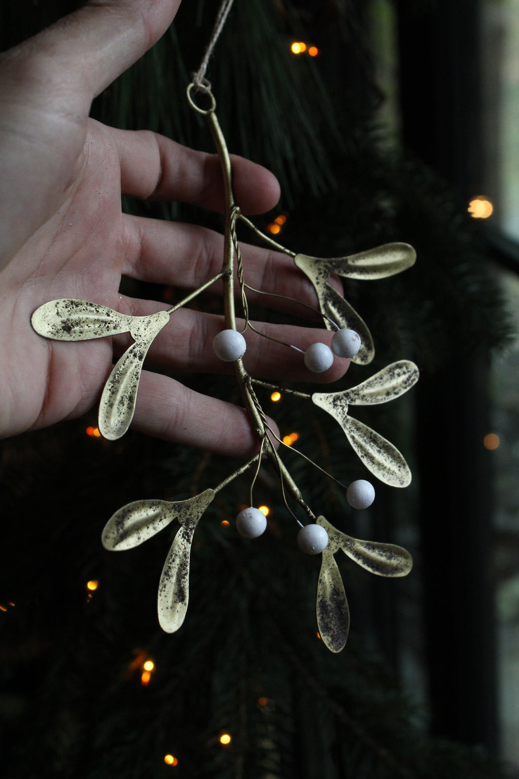METAL MISTLETOE GOLD