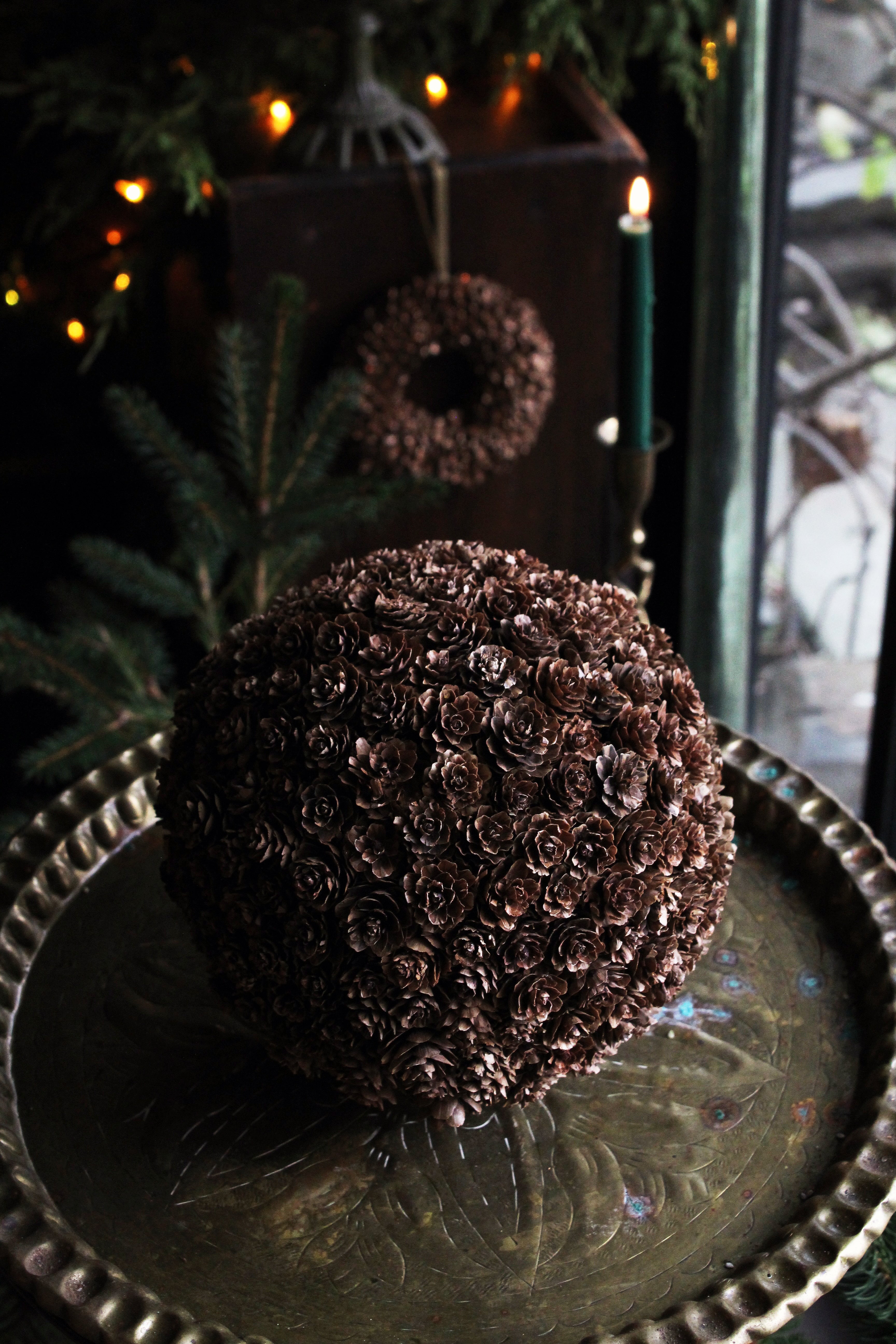 LARIX CONE BALL LARGE