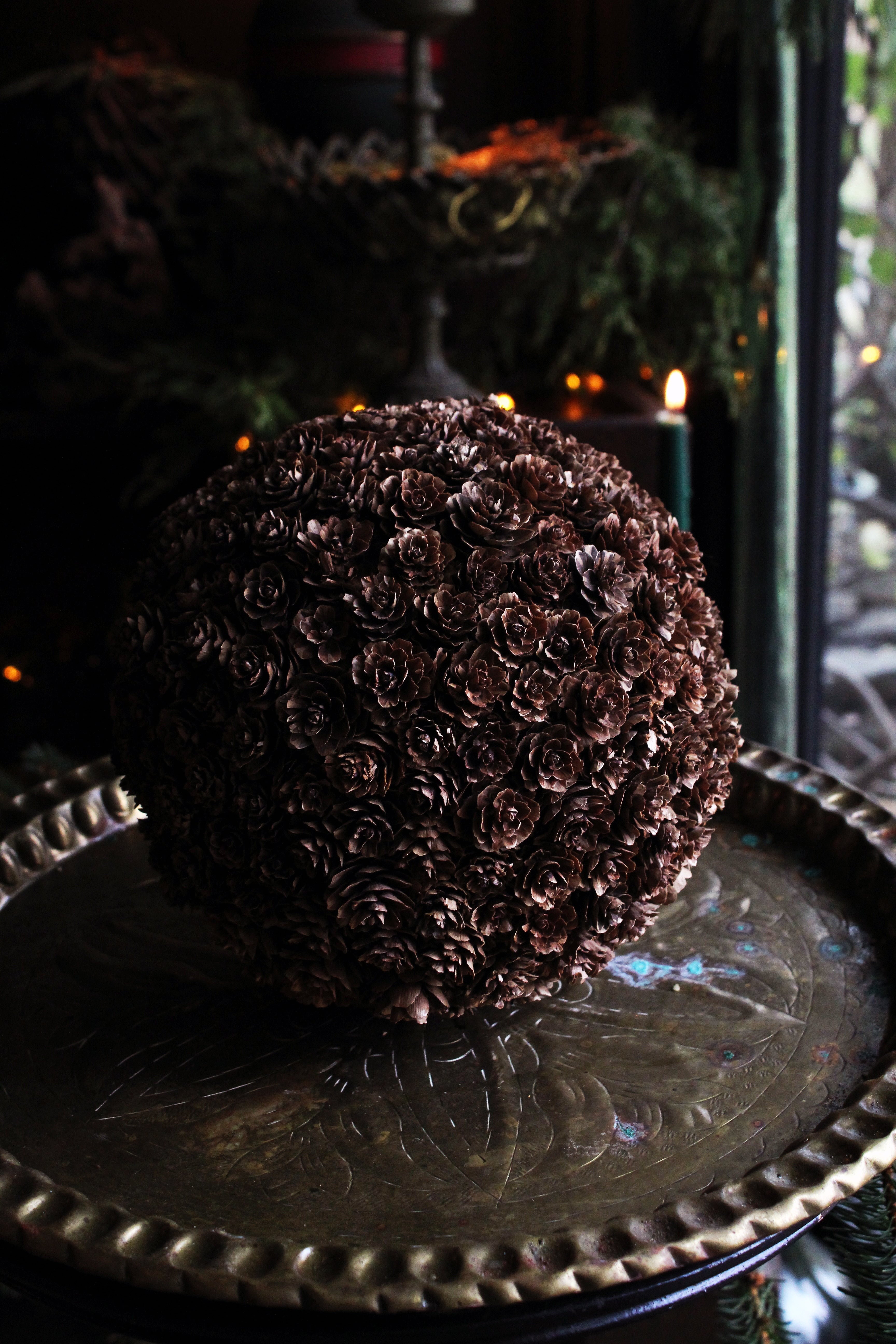 LARIX CONE BALL LARGE