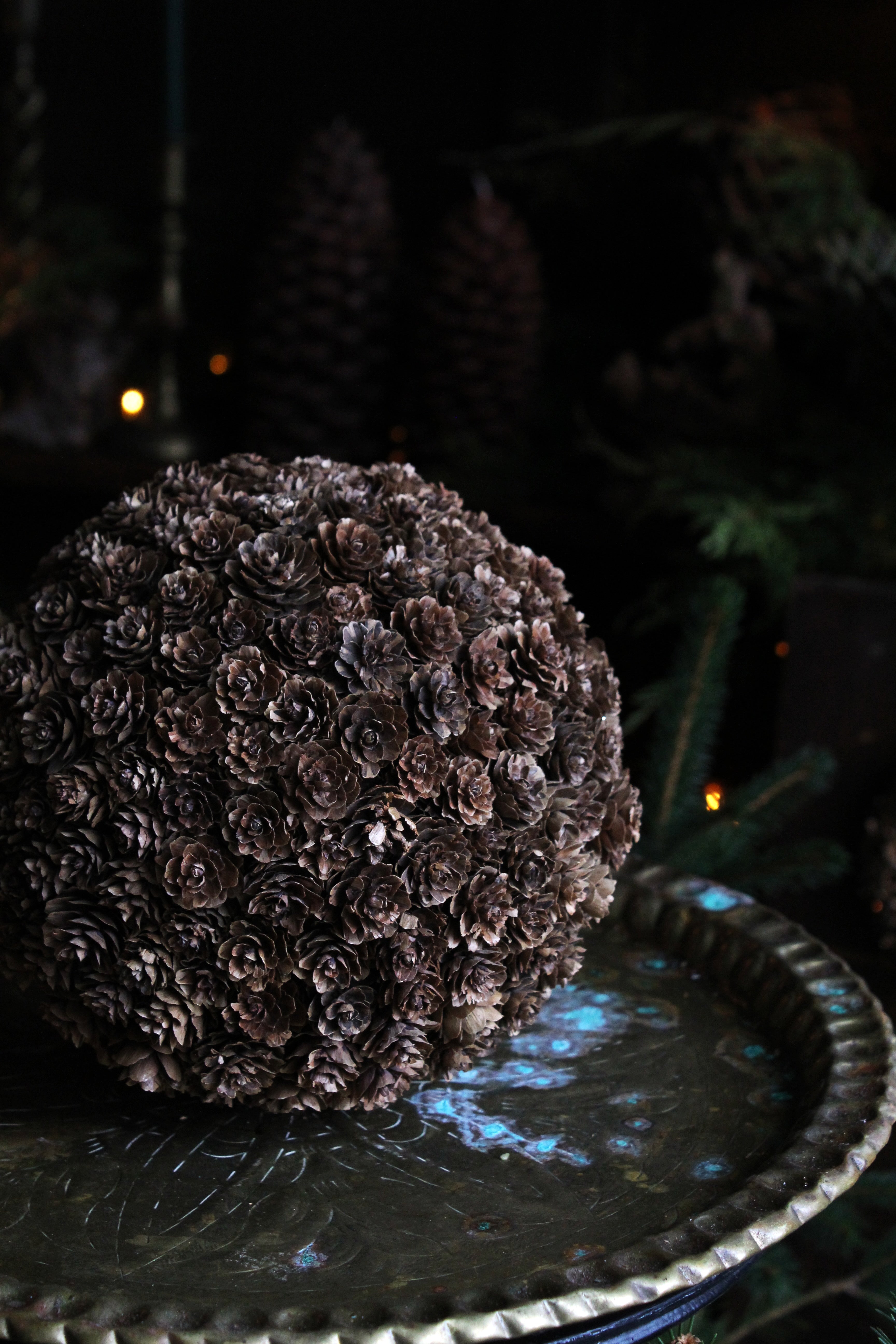 LARIX CONE BALL LARGE