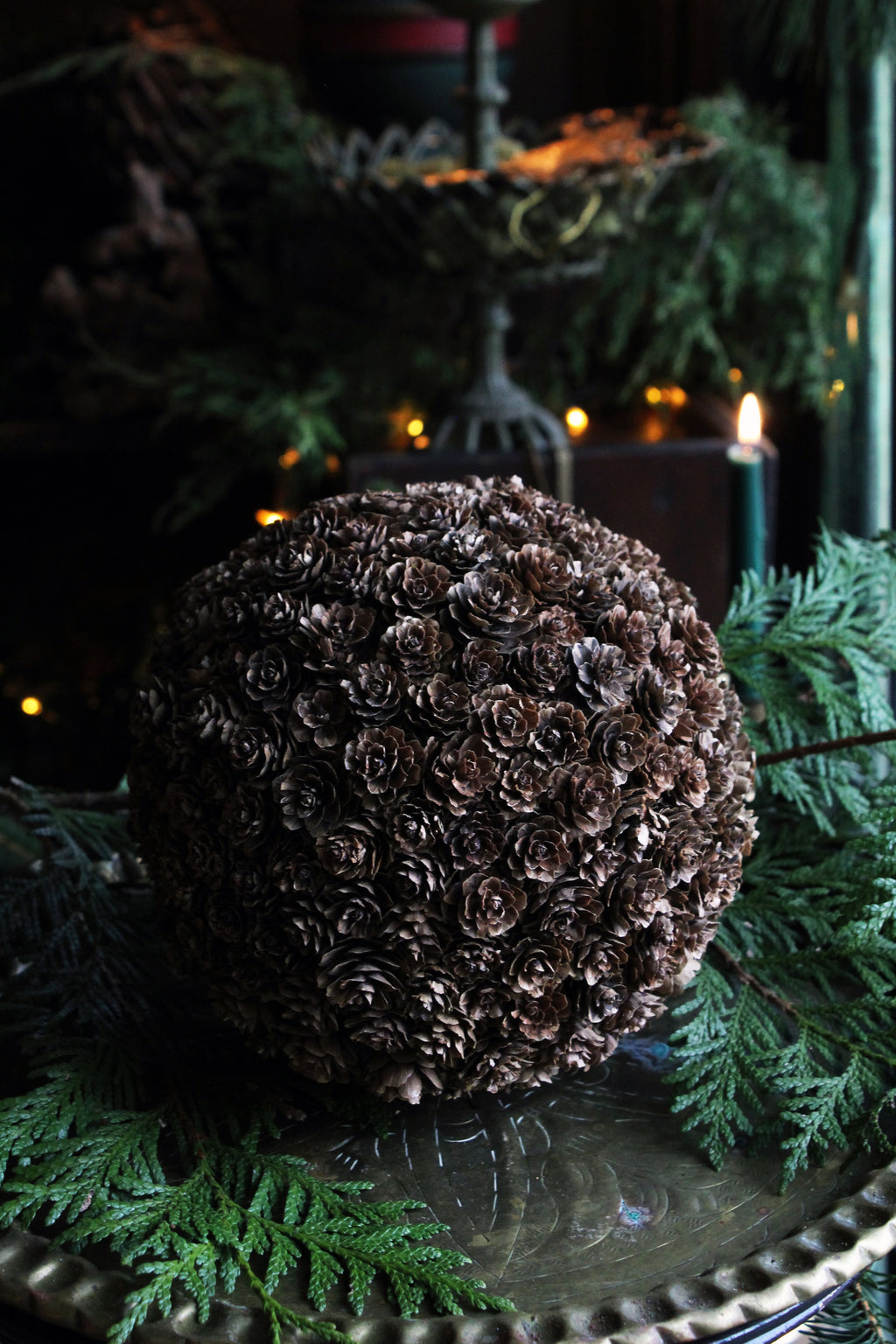LARIX CONE BALL LARGE
