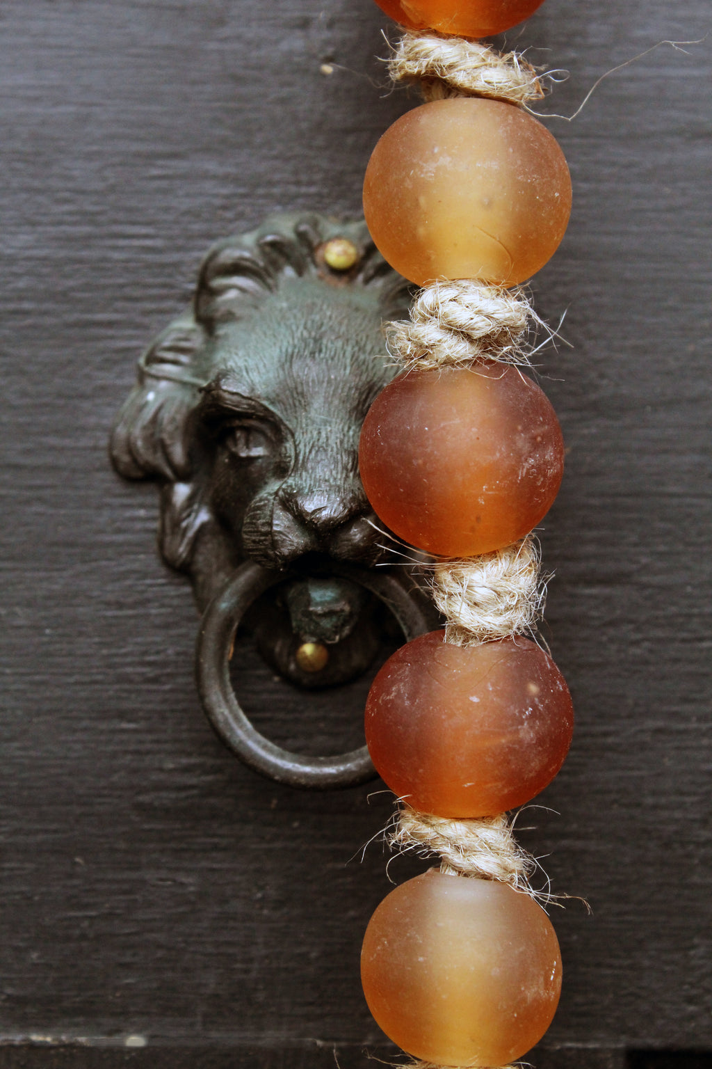 AMBER SPHERE GARLAND
