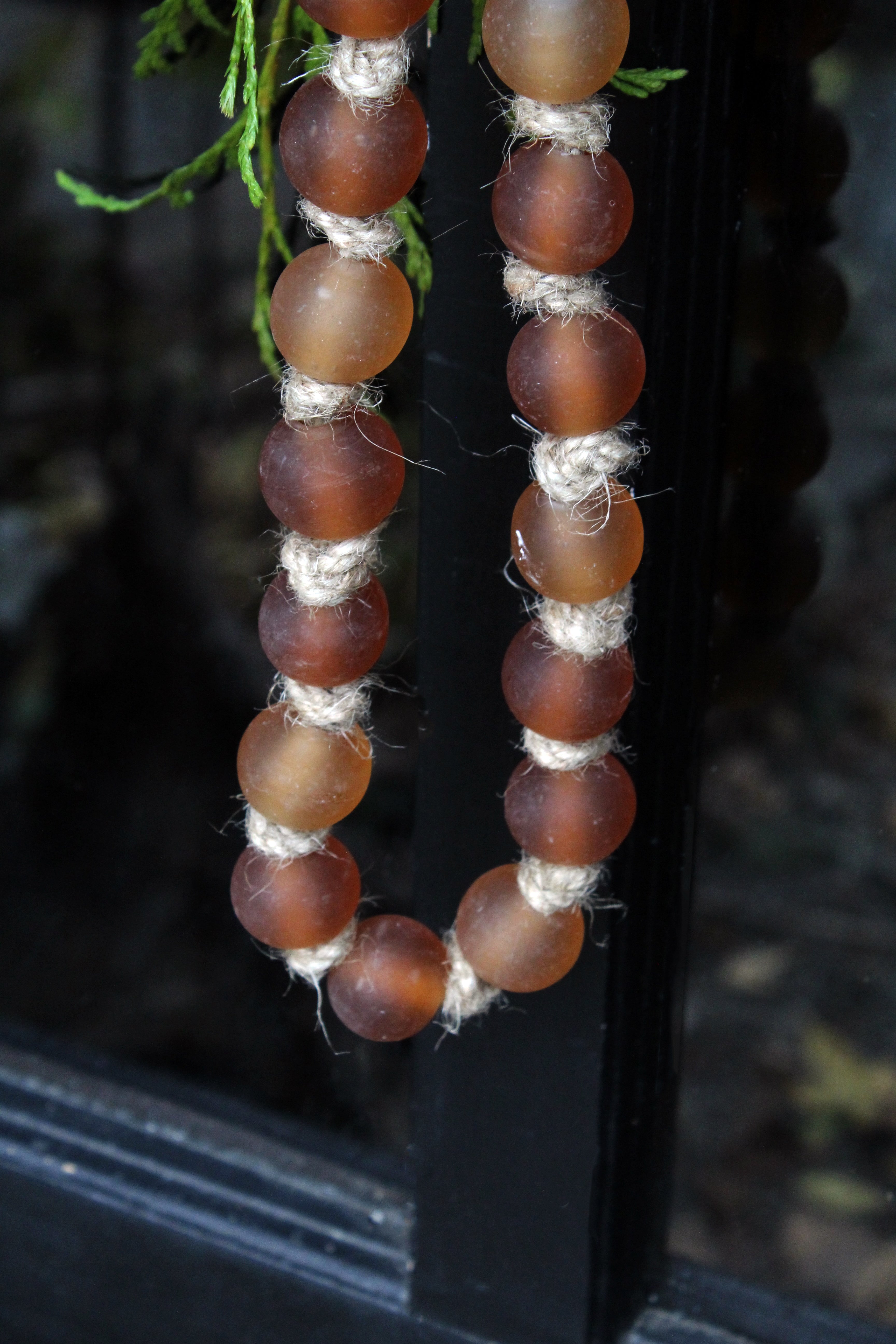 AMBER SPHERE GARLAND