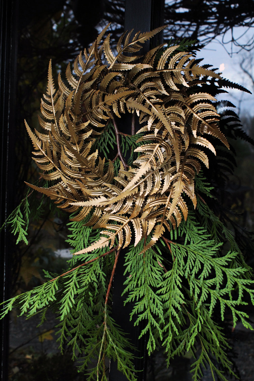 METAL FERN WREATH