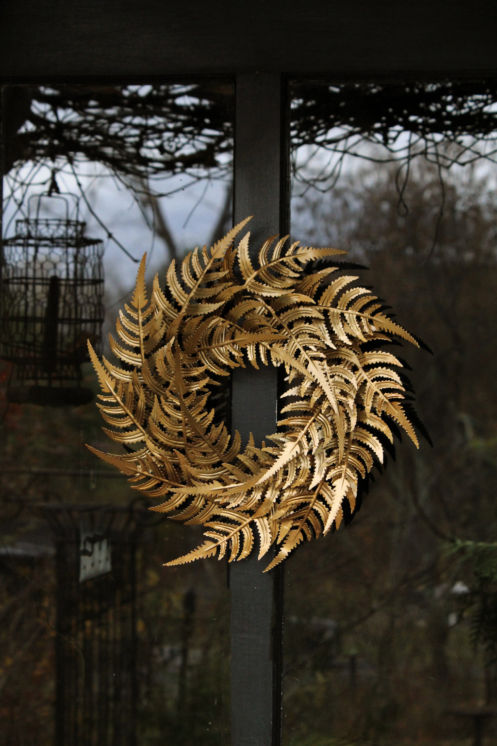 METAL FERN WREATH