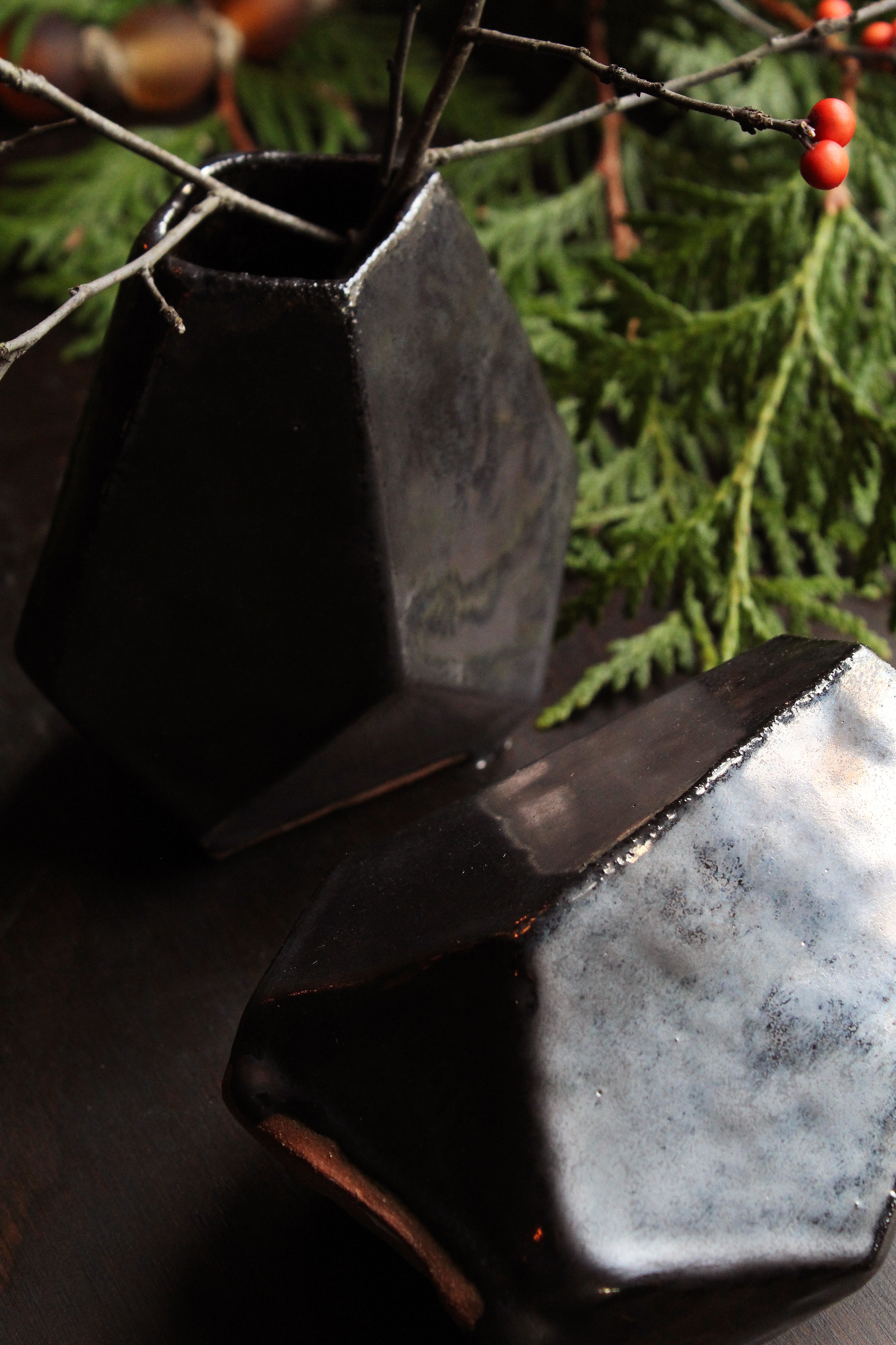 Hedron Vase [ Gunmetal ]