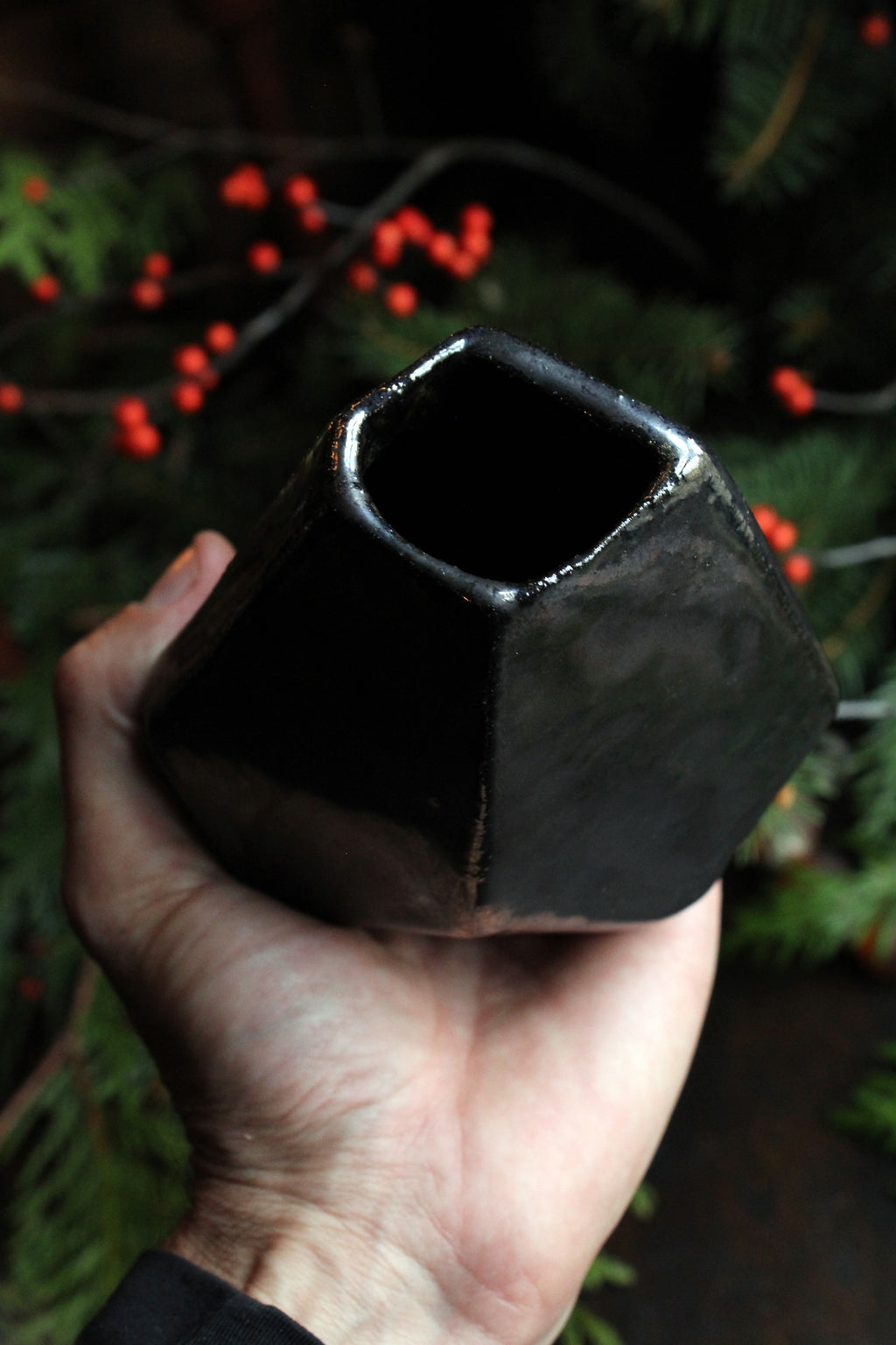 Hedron Vase [ Gunmetal ]